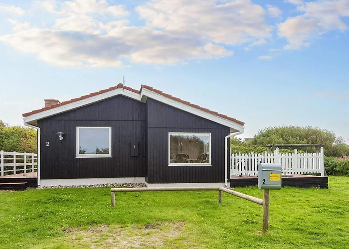 6 Person Holiday Home In Ringkobing-By Traum