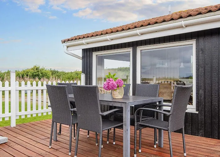 6 Person Holiday Home In Ringkobing-By Traum